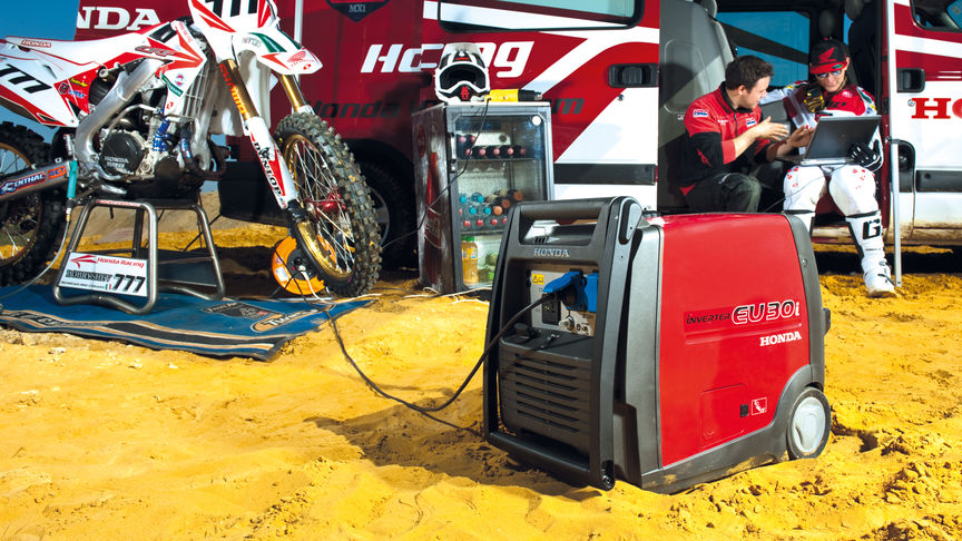 Vue rapproch&eacute;e d'un groupe &eacute;lectrog&egrave;ne Endurance hautes performances utilis&eacute; par des mod&egrave;les.